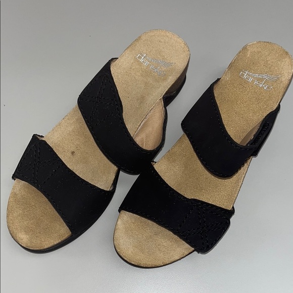 Dansko Black Women's leather upper Sandals size 38 - Picture 1 of 8